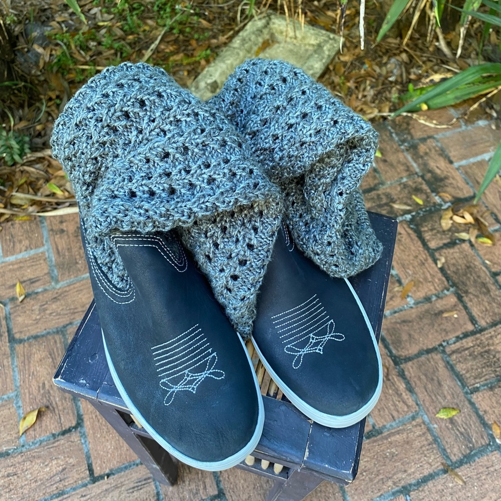 Puma Slip On boot sneakers - Picture 2 of 11